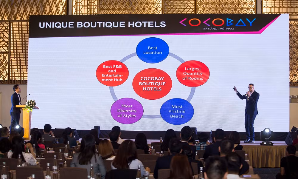 Ông Andrew Lambie, Giám đốc điều hành chuỗi Boutique Hotels thuộc tổ hợp Cocobay Đà Nẵng giới thiệu 05 cái nhất của dự án.