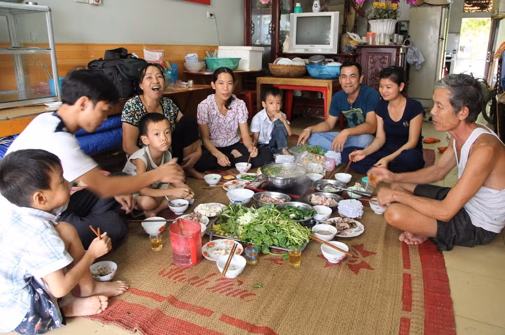Hạnh phúc của mỗi gia đình là nền tảng quan trọng để phát triển xã hội ngày càng tốt đẹp hơn. ảnh minh họa đăng trên Gia đình Việt nam.