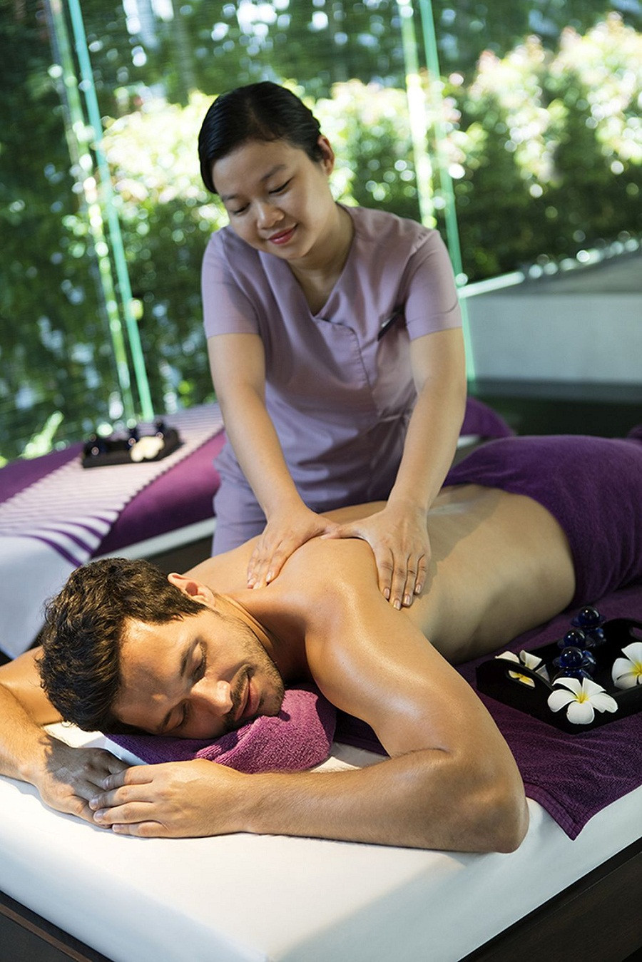 Pure Spa Naman Retreat sẽ mang đến cho du khách những giây phút lắng đọng, thư thái.