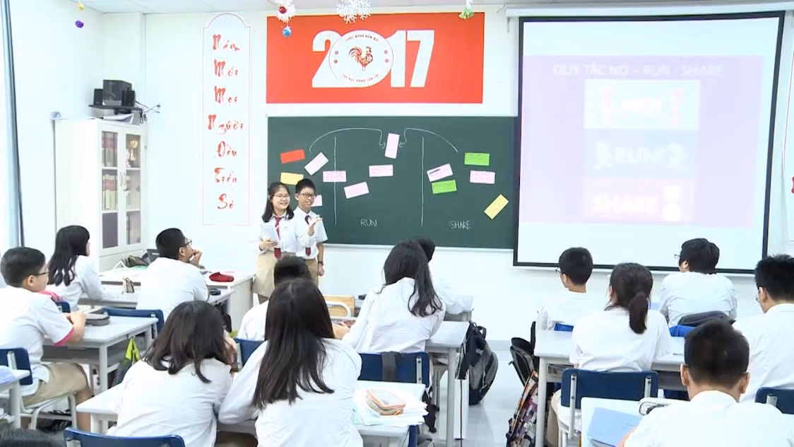 Hiền Anh - Quang Trung đưa chủ đề xâm hại tình dục vào giờ kỹ năng sống tại Vinschool và các buổi sinh hoạt đầu tuần của trường để cùng nhau thảo luận.