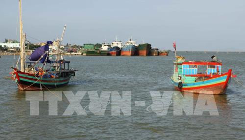 Tàu thuyền ngoài khơi đã được gọi vào nơi tránh bão an toàn. ảnh minh họa: TTXVN. Tàu thuyền ngoài khơi đã được gọi vào nơi tránh bão an toàn. ảnh minh họa: TTXVN.