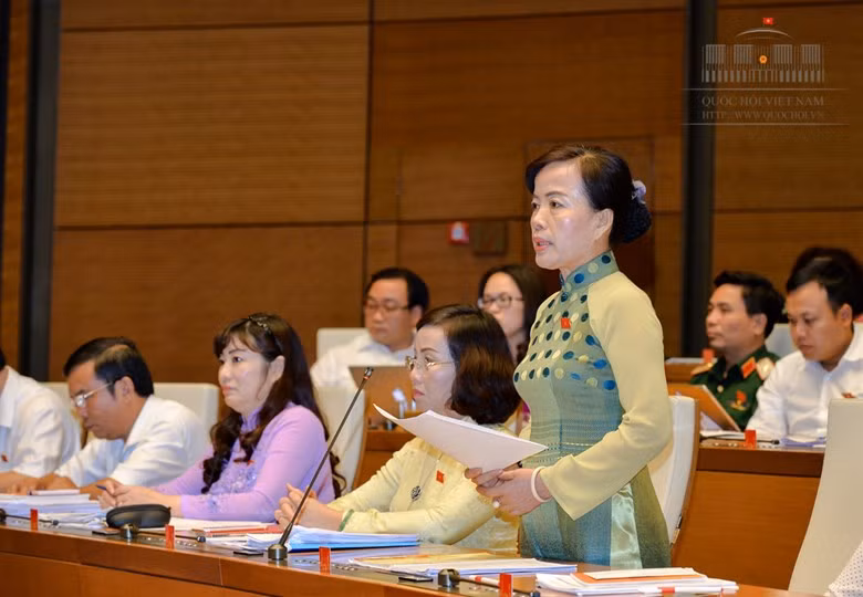 Đại biểu Quốc hội Nguyễn Thị Kim Thúy (đoàn Đà Nẵng). ảnh: Trung tâm thông tin Quốc hội. Đại biểu Quốc hội Nguyễn Thị Kim Thúy (đoàn Đà Nẵng). ảnh: Trung tâm thông tin Quốc hội.