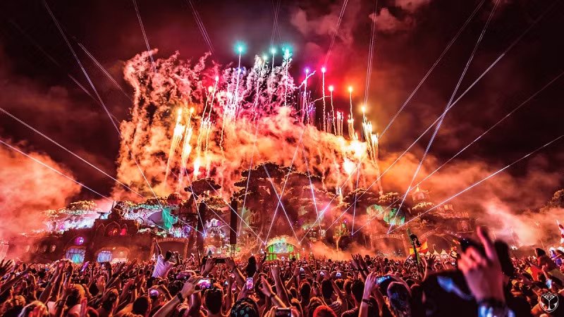 VinaPhone là đơn vị độc quyền phát hành những bản hit của Hardwell trên mạng viễn thông. VinaPhone là đơn vị độc quyền phát hành những bản hit của Hardwell trên mạng viễn thông.