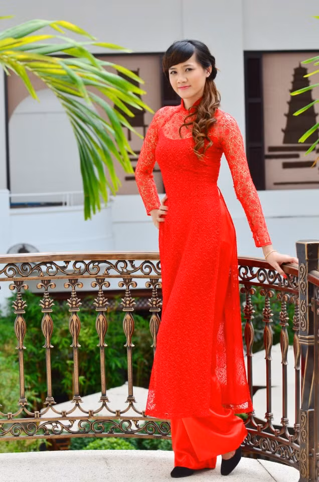 Mã số 10 Họ Tên: Nguyễn Thị Diễm Hương Sinh ngày: 24/8/1990 Quê quán: Thủ Thừa, Long An