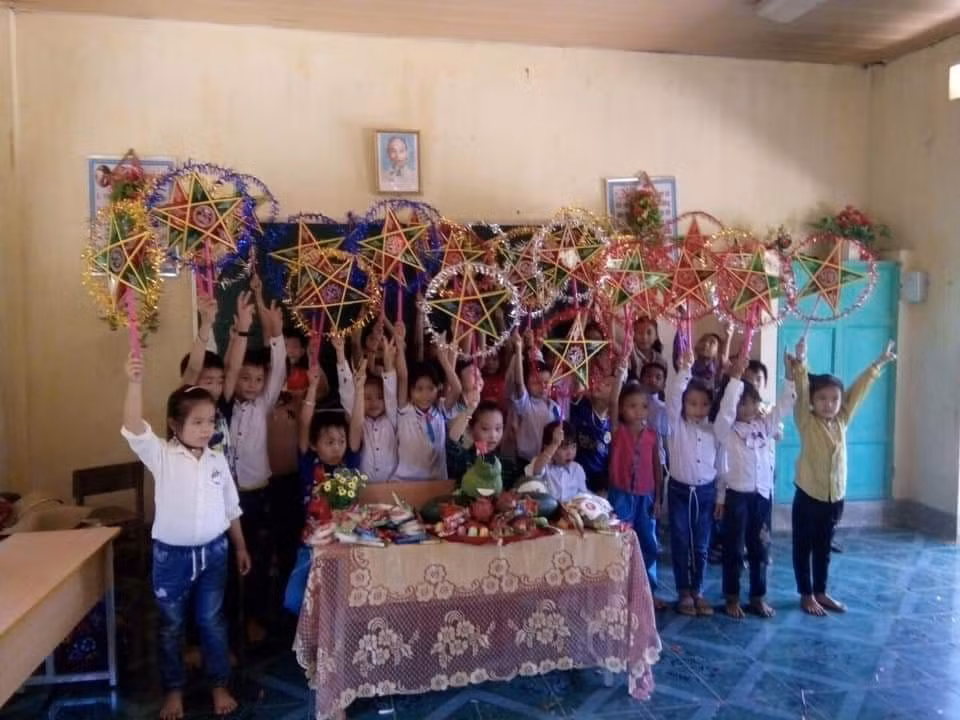 Tổ chức Tết Trung thu cho học sinh (Ảnh nhà trường cung cấp)