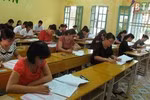 Các thí sinh làm bài sát hạch xét thăng hạng (Báo Thái Bình) Các thí sinh làm bài sát hạch xét thăng hạng (Báo Thái Bình)