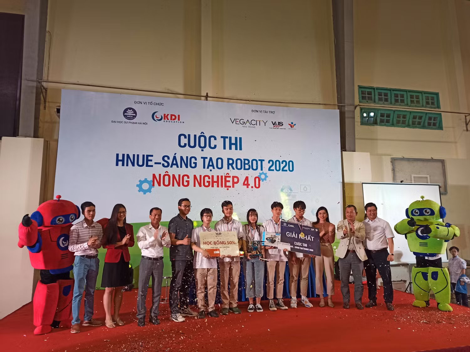 Khoa Sư phạm Kỹ thuật tổ chức nhiều cuộc thi, tạo sân chơi bổ ích giúp sinh viên học tập, trải nghiệm (Ảnh: Tiến sĩ Lê Huy Hoàng cung cấp)