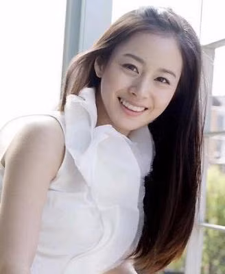 Nụ cười khiến bao trái tim các chàng trai xao xuyến