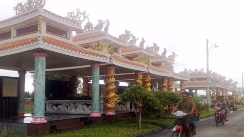 "Đặt chỗ" ở nghĩa trang hạng sang ảnh 1 "Đặt chỗ" ở nghĩa trang hạng sang, Tin tức trong ngày, dat nghia trang, nghia trang, nghia dia, phan mo, kinh doanh nghia trng, nghia trang binh hung hoa, mo ma, ngoi mo, bao, tin tuc, tin hot, tin hay