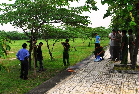 Hiện trường nơi phát hiện anh Cường chết trong tư thế treo cổ.