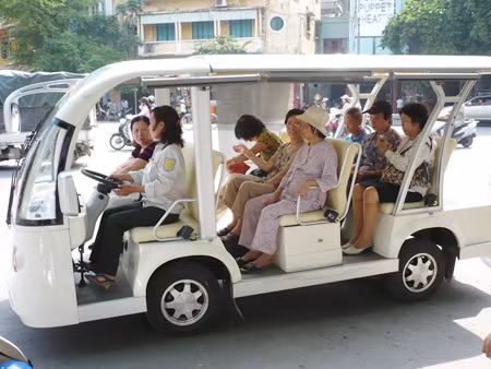 Hà Nội xe điện sắp chạy đến phố Lê Duẩn ảnh 1 Ảnh minh họa