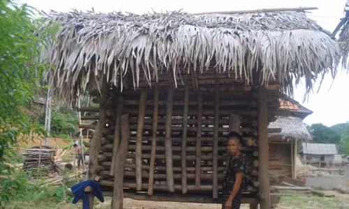 Mẹ đóng chuồng nhốt hai con thích khoả thân, Tin tức trong ngày, me nhot con, me dong chuong nhot con, khoa than, benh tam than, nguoi dien, thay cung, bao, tin tuc, tin hot, tin hay