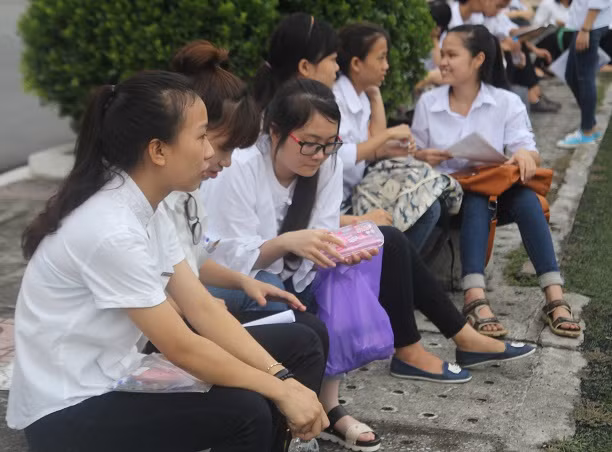Có nên giao quyền tự chủ cho các trường Đại học hay không? ảnh 2