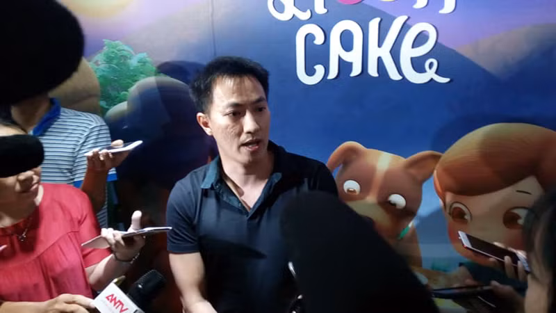 Ông Nguyễn Quốc Minh - Chủ tịch Hội đồng quản trị Công ty cổ phần Con Cưng trả lời báo chí. (Ảnh: H.L) Ông Nguyễn Quốc Minh - Chủ tịch Hội đồng quản trị Công ty cổ phần Con Cưng trả lời báo chí. (Ảnh: H.L)