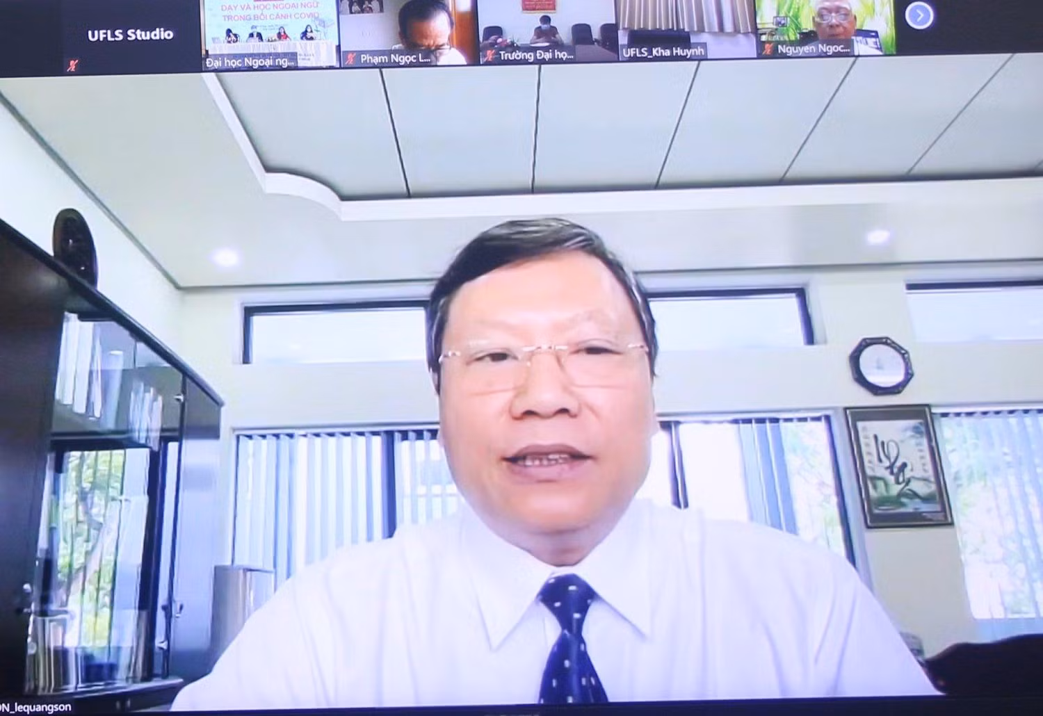 Phó Giáo sư, Tiến sĩ Lê Quang Sơn - Phó Giám đốc Đại học Đà Nẵng, Phó chủ tịch Hiệp hội Các trường đại học, cao đẳng Việt Nam chia sẻ tại buổi tọa đàm. Phó Giáo sư, Tiến sĩ Lê Quang Sơn - Phó Giám đốc Đại học Đà Nẵng, Phó chủ tịch Hiệp hội Các trường đại học, cao đẳng Việt Nam chia sẻ tại buổi tọa đàm.