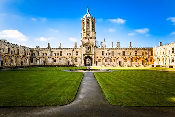 Khuôn viên đại học Oxford . Ảnh: iStock Khuôn viên đại học Oxford . Ảnh: iStock