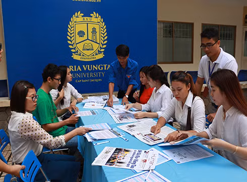 Thí sinh đăng ký xét tuyển bằng học bạ vào Trường Đại học Bà Rịa - Vũng Tàu (ảnh: BVU)