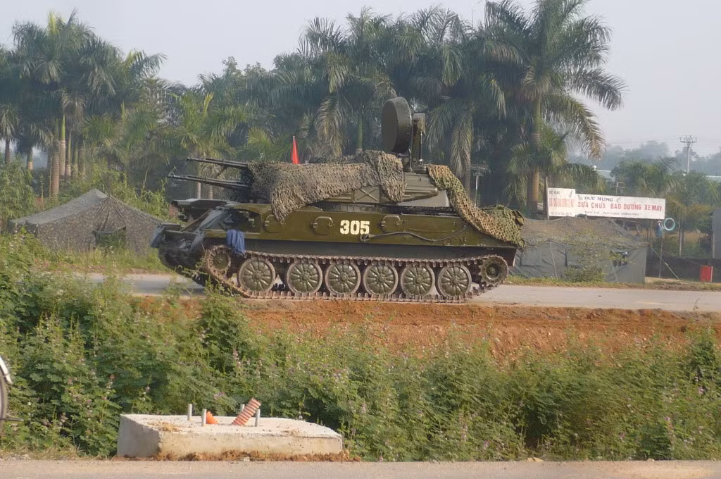 Trang bị tăng, thiết giáp trong các quân, binh chủng của Quân Đội Nhân Dân Việt Nam
