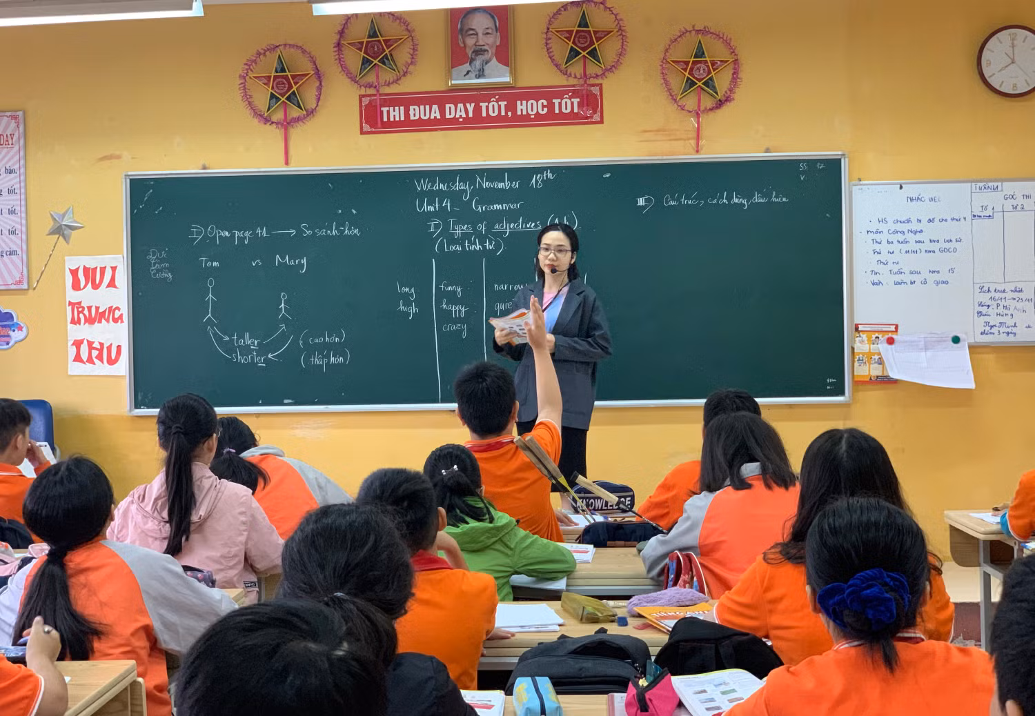 Khung cảnh một tiết học ngoại ngữ của cô Vũ Thị Thanh Thủy tại lớp 6A2 trường Trung học cơ sở Nguyễn Trãi, Ba Đình, Hà Nội Khung cảnh một tiết học ngoại ngữ của cô Vũ Thị Thanh Thủy tại lớp 6A2 trường Trung học cơ sở Nguyễn Trãi, Ba Đình, Hà Nội