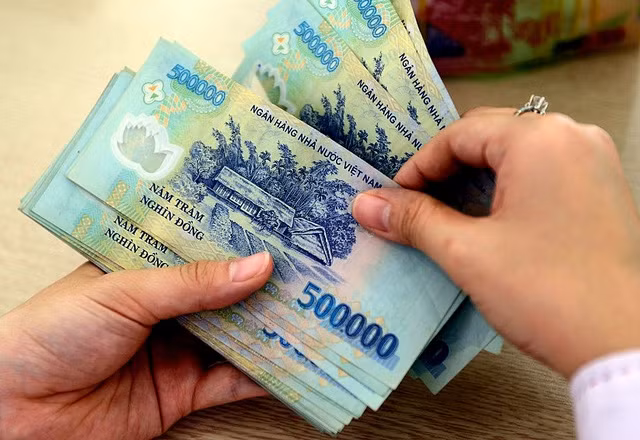 Theo TS. Nguyễn Trí Hiếu giảm lãi suất huy động sẽ tạo động lực cho sản xuất - ảnh minh họa Theo TS. Nguyễn Trí Hiếu giảm lãi suất huy động sẽ tạo động lực cho sản xuất - ảnh minh họa