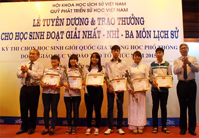 Mười điểm nổi bật về thiên tài quân sự của Hoàng đế Quang Trung ảnh 3