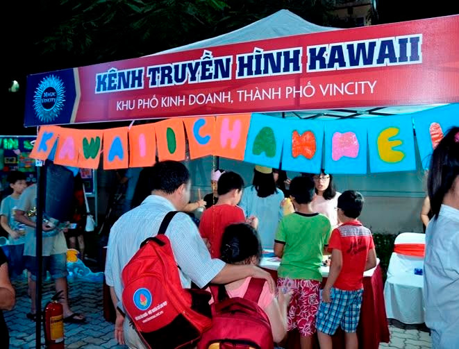 Các “Phóng viên nhí” của VinCity đều thành thạo hai thứ tiếng Anh-Việt. Các “Phóng viên nhí” của VinCity đều thành thạo hai thứ tiếng Anh-Việt.