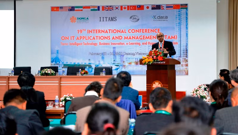 Nhiều chuyên gia cho rằng, phương pháp học trực tuyến đang phát triển với tốc độ "chưa bao giờ từng thấy". Ảnh: TT