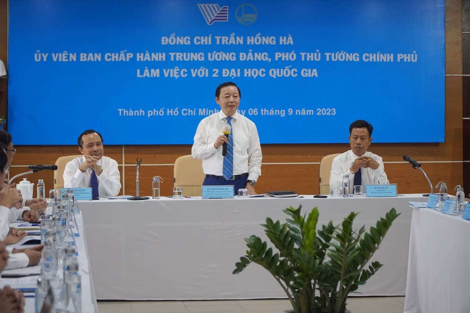 Phó Thủ tướng Chính phủ Trần Hồng Hà phát biểu tại buổi làm việc sáng ngày 6/9 (Ảnh: V.D)