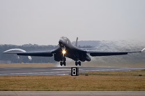 Máy bay ném bom chiến lược B-1B Mỹ