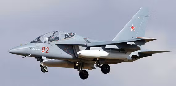 Máy bay huấn luyện Yak-130 Nga Máy bay huấn luyện Yak-130 Nga