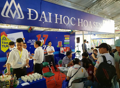 Trường Đại học Hoa Sen sẽ không tăng học phí trong niên khóa 2018 - 2022 (ảnh: P.L) Trường Đại học Hoa Sen sẽ không tăng học phí trong niên khóa 2018 - 2022 (ảnh: P.L)