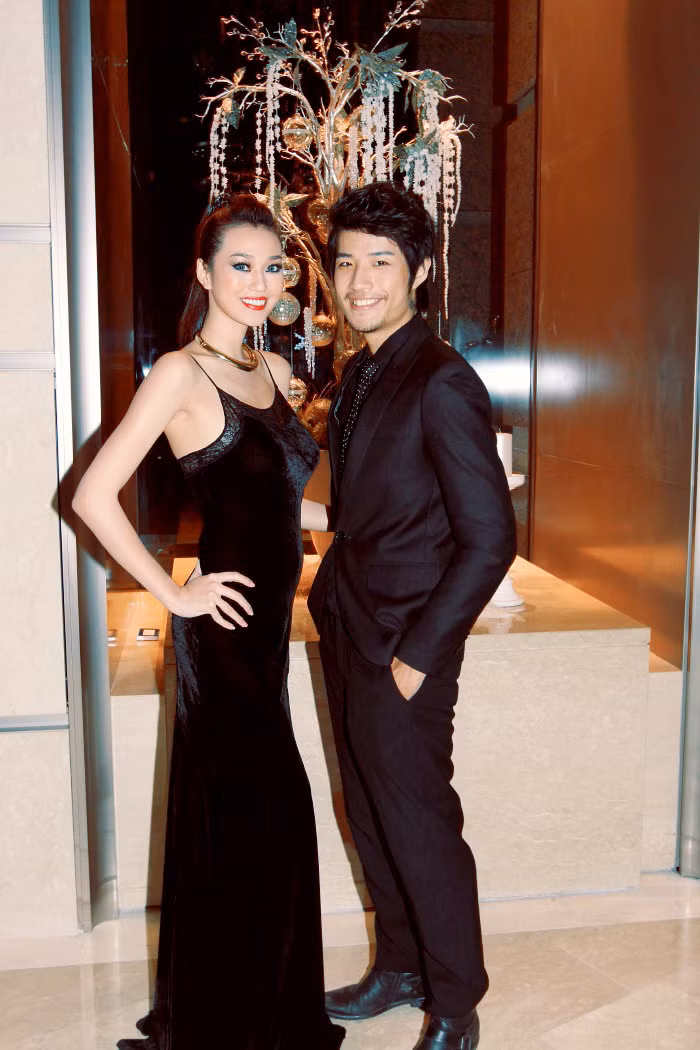 Khánh My và Hồ Vĩnh Anh luôn xuất hiện cùng nhau khá tình tứ Khánh My và Hồ Vĩnh Anh luôn xuất hiện cùng nhau khá tình tứ