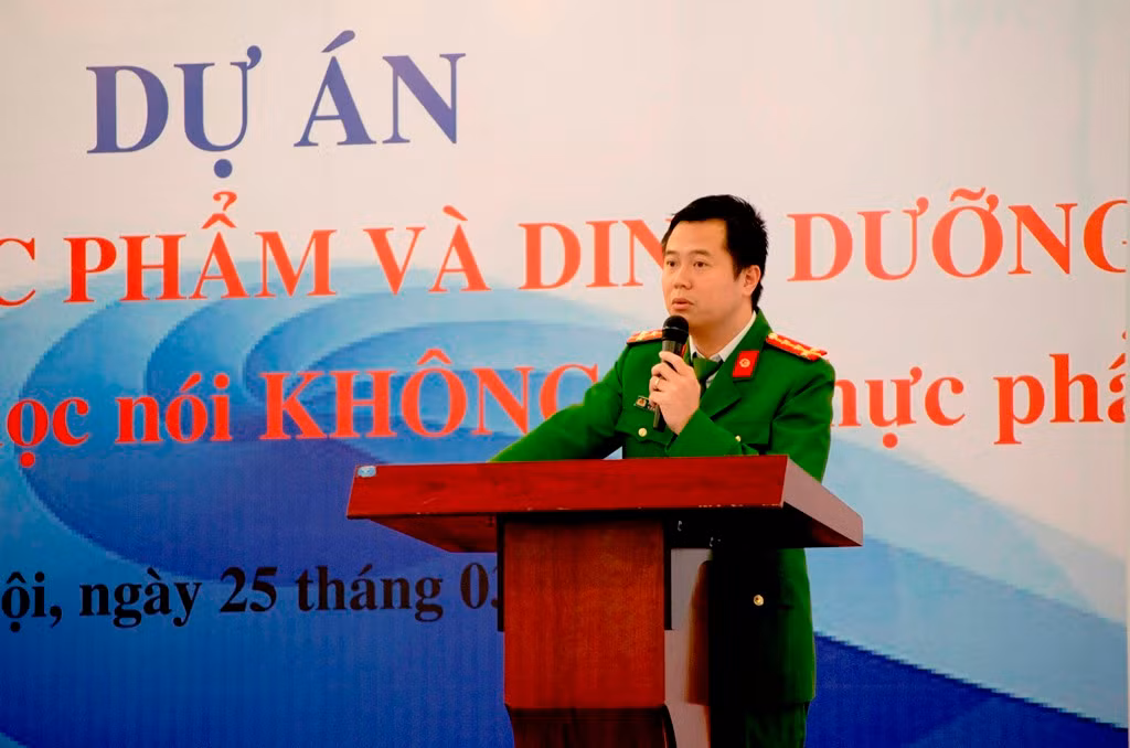 Đại úy Phạm Thế Anh - Phòng Cảnh sát môi trường (PC49 - Công an Thành phố Hà Nội) - ảnh - Hoàng Lực