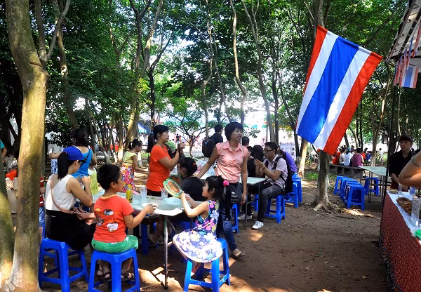 Thực khách Việt Nam cũng bị hấp dẫn bởi các món ăn đặc sắc đến từ đất nước Malaysia.