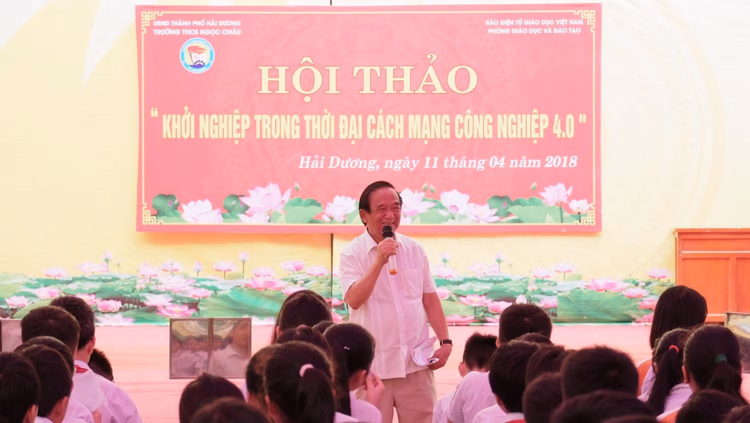 Hơn 1300 học sinh trường Trung học cơ sở Ngọc Châu đã được tham gia giờ ngọc ngoại khóa rất thú vị. (Ảnh: LC)