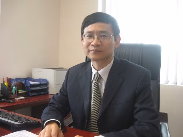 LS Trương Thanh Đức - Chủ tịch HĐTV Công ty Luật Basico cho rằng ngân hàng dễ bị “tổn thương” vì ngân hàng là xương sống mạch máu nền kinh tế, tất cả các giao dịch buôn bán đều phải qua ngân hàng.