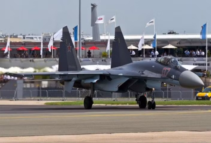 Máy bay chiến đấu Su-35S Nga
