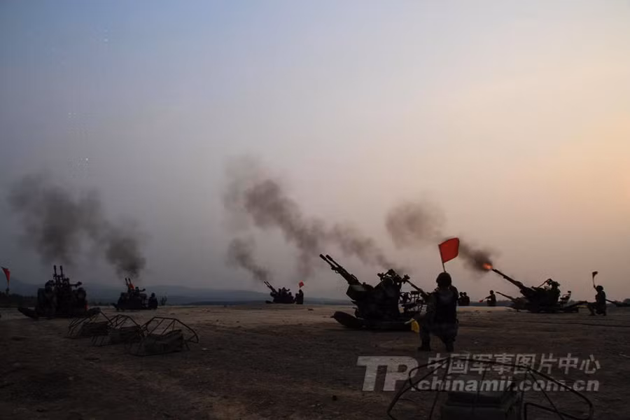 Trận địa pháo bắn máy bay