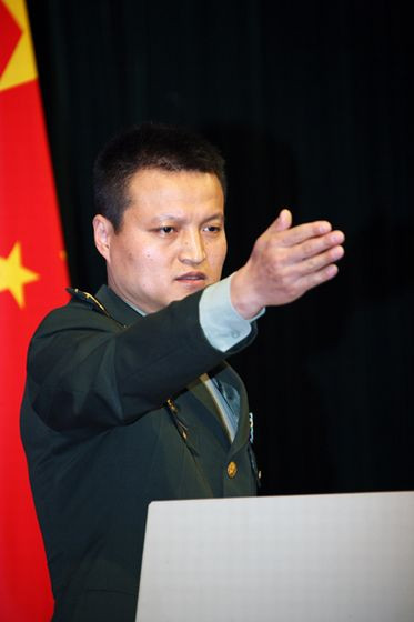 Trong khi phát ngôn ngoại giao, phản đối ngoại giao là công việc của ngành ngoại giao, thì lần đầu tiên người phát ngôn bộ Quốc phòng Trung Quốc cũng lên tiếng phụ họa, cáo buộc Philippines theo những gì ông Lương Quang Liệt - Bộ trưởng phát biểu trước đó (người phát ngôn bộ Quốc phòng Trung Quốc, Dương Vũ Quân lên tiếng chỉ trích Philippines) Trong khi phát ngôn ngoại giao, phản đối ngoại giao là công việc của ngành ngoại giao, thì lần đầu tiên người phát ngôn bộ Quốc phòng Trung Quốc cũng lên tiếng phụ họa, cáo buộc Philippines theo những gì ông Lương Quang Liệt - Bộ trưởng phát biểu trước đó (người phát ngôn bộ Quốc phòng Trung Quốc, Dương Vũ Quân lên tiếng chỉ trích Philippines)