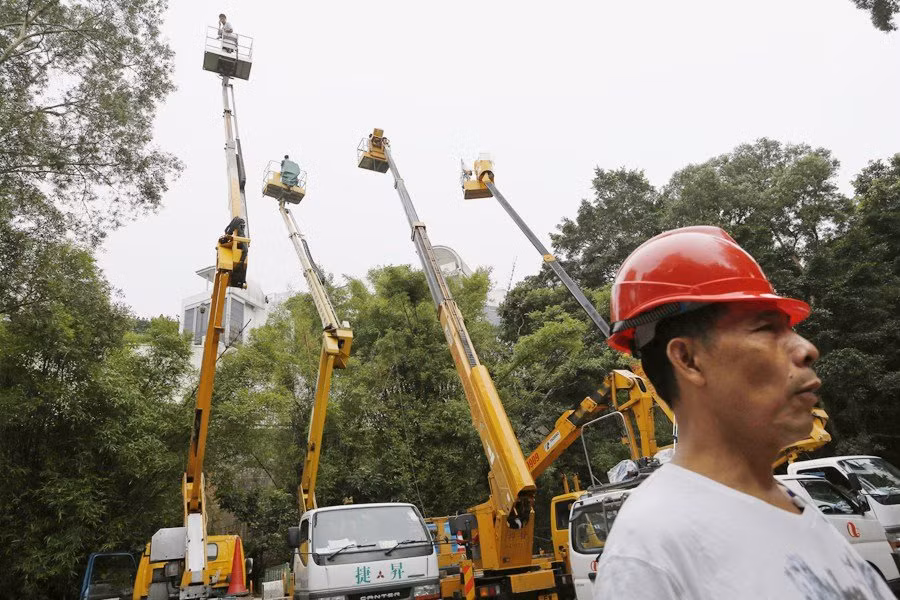 Công việc cưỡng chế tháo dỡ diễn ra suôn sẻ và không vấp phải sự phản đối nào từ chủ nhà
