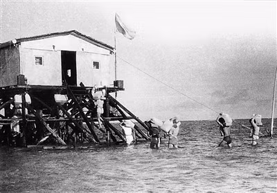 Nhà dàn Trung Quốc xây dựng trái phép tại Trường Sa thời kỳ mới chiếm đóng