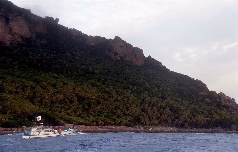 Một góc đảo Senkaku Một góc đảo Senkaku
