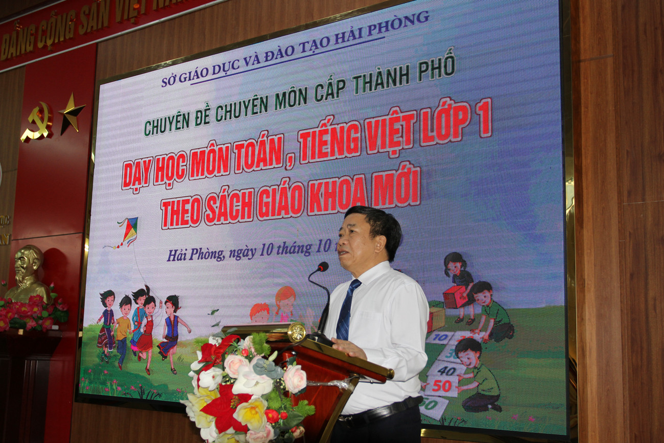 Ông Vũ Văn Trà, Phó giám đốc Sở Giáo dục và Đào tạo Hải Phòng phát biểu tại chuyên đề (Ảnh: Lã Tiến) Ông Vũ Văn Trà, Phó giám đốc Sở Giáo dục và Đào tạo Hải Phòng phát biểu tại chuyên đề (Ảnh: Lã Tiến)