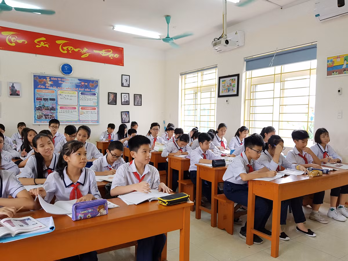 Hải Phòng yêu cầu Giám đốc sở, Chủ tịch quận, huyện phải chịu trách nhiệm nếu để xảy ra lạm thu (Ảnh: Lã Tiến)