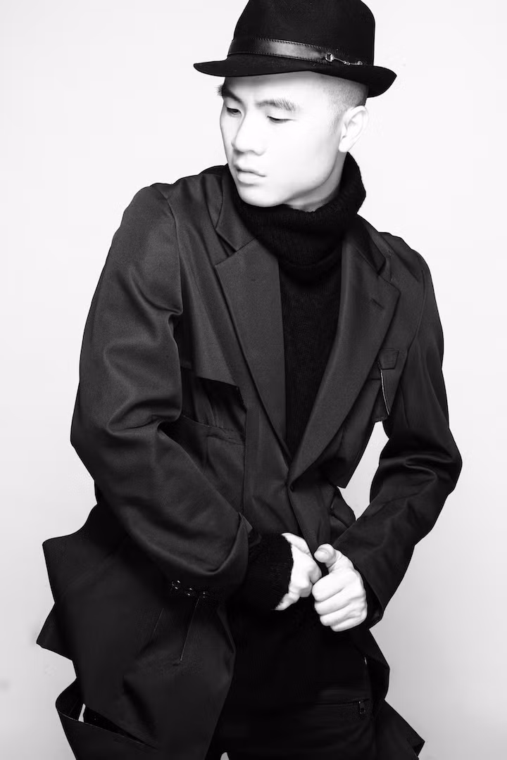 Gắn bó với vai trò là giám khảo của chương trình Vietnam's Next Top Model từ lúc mới bắt đầu, thế nhưng mới đây, NTK Đỗ Mạnh Cường cho biết, anh sẽ không tham gia chương trình này nữa mà dành thời gian để tập trung cho các kế hoạch cá nhân của mình.