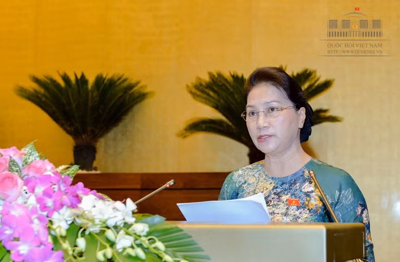 Chủ tịch Quốc hội Nguyễn Thị Kim Ngân phát biểu bế mạc (ảnh quochoi.vn). Chủ tịch Quốc hội Nguyễn Thị Kim Ngân phát biểu bế mạc (ảnh quochoi.vn).