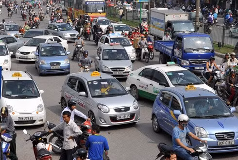 Taxi tại Hà Nội sau này chỉ có một màu sơn duy nhất (ảnh minh họa - nguồn giaoduc.net.vn). Taxi tại Hà Nội sau này chỉ có một màu sơn duy nhất (ảnh minh họa - nguồn giaoduc.net.vn).