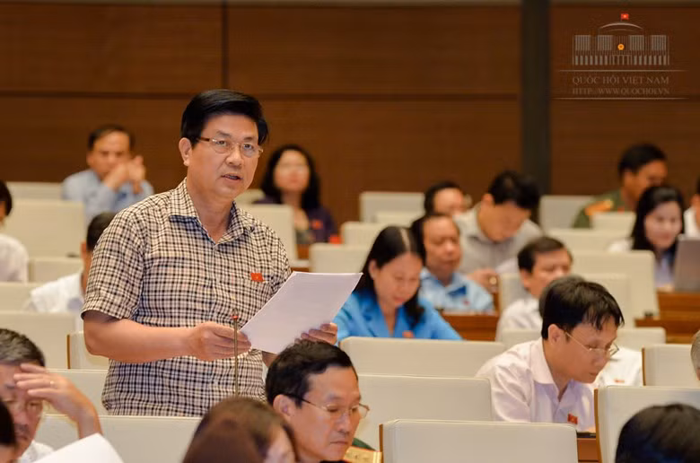 Đại biểu Quốc hội Đỗ Ngọc Thịnh, đoàn Khánh Hòa, Chủ tịch Liên đoàn Luật sư Việt Nam (ảnh nguồn quochoi.vn). Đại biểu Quốc hội Đỗ Ngọc Thịnh, đoàn Khánh Hòa, Chủ tịch Liên đoàn Luật sư Việt Nam (ảnh nguồn quochoi.vn).