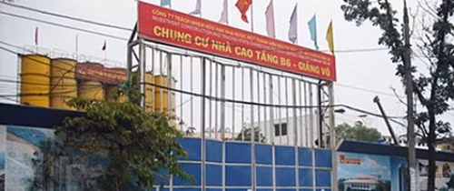 Chung cư nhà cao tầng B6 Giảng Võ. Ảnh Phan Thiên
