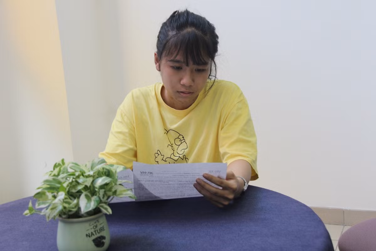 Hoàng Thị Mỹ Linh vượt qua những hủ tục lạc hậu để bước chân vào giảng đường. Ảnh: TT